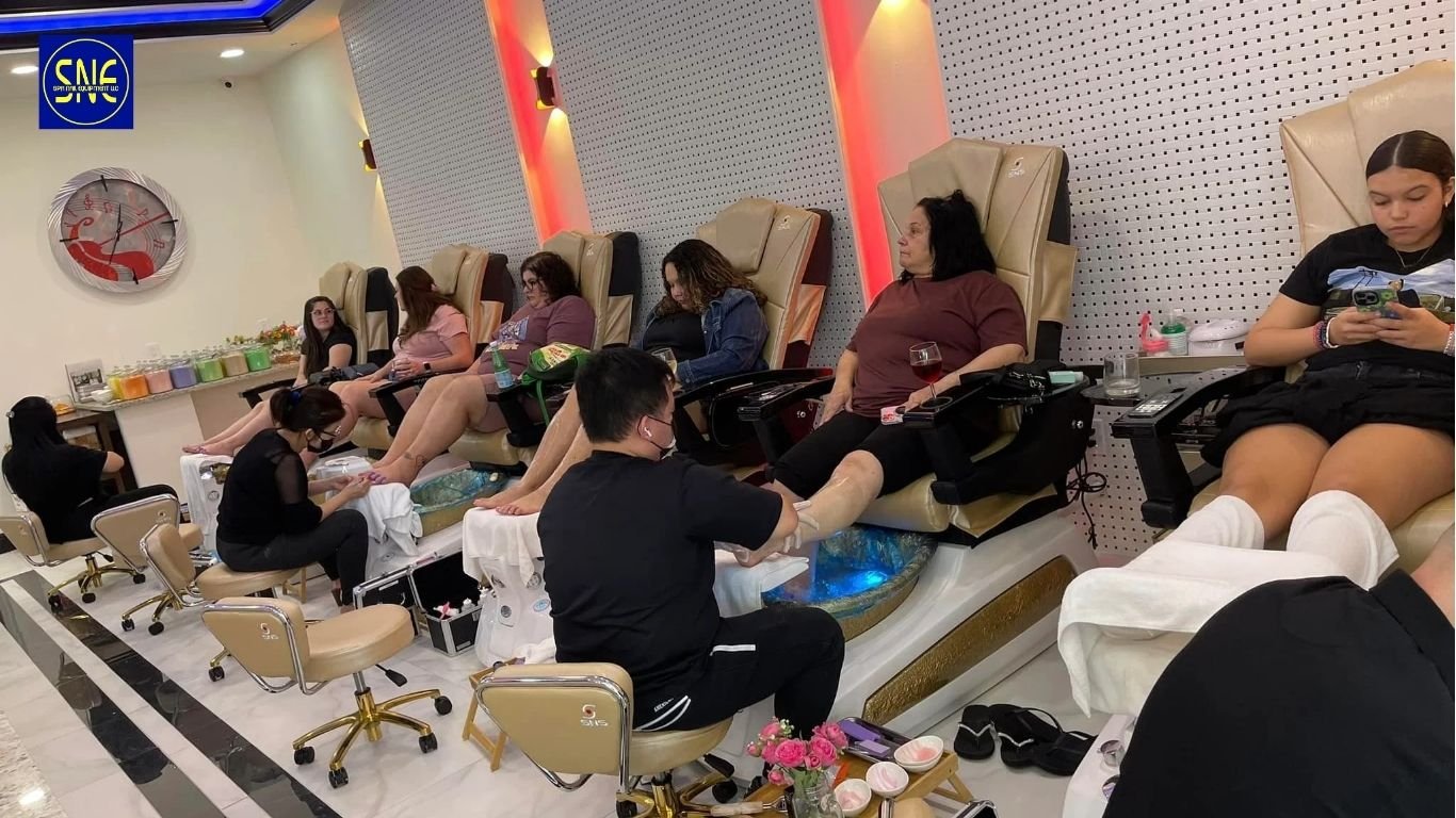 What to Consider Before Buying Nail Salon Equipment Online